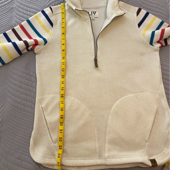 LIV Life-Integrity-Earth hooded 1/4 zip sweatshirt. Size M. - Picture 7 of 12